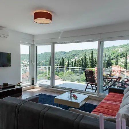 De Luxe Mediteran 2**** Daire