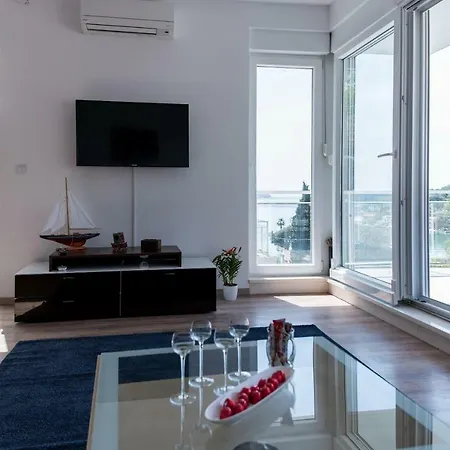 De Luxe Mediteran 2**** * Zaton (Dubrovnik-Neretva)