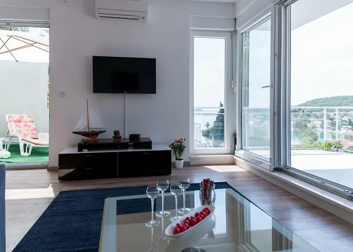 De Luxe Mediteran 2**** * Zaton (Dubrovnik-Neretva)