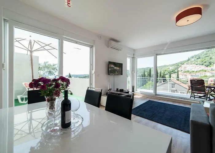 De Luxe Mediteran 2**** Apartament *