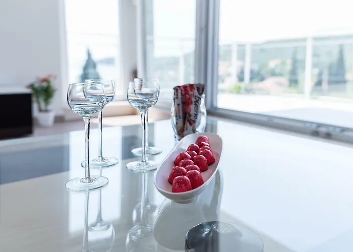 De Luxe Mediteran 2**** *